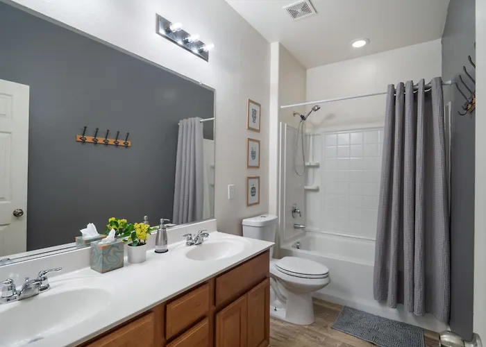 Westgate Retreat, Family & Pet-friendly 4br