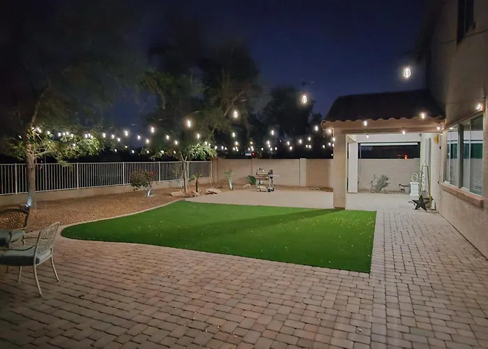Westgate Retreat, Family & Pet-friendly 4br Glendale
